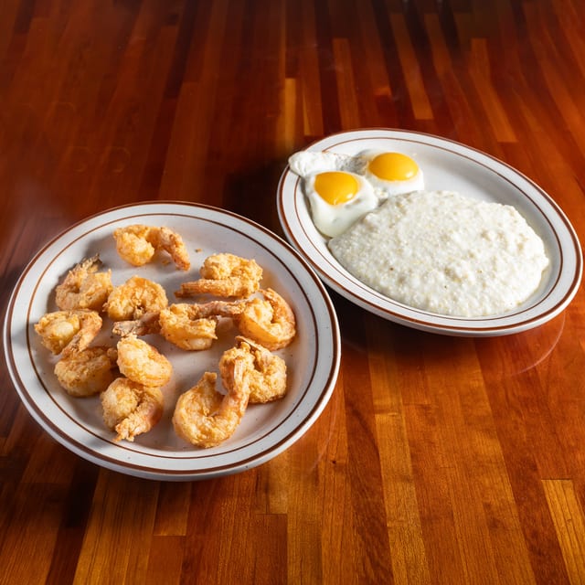 Fried Shrimp & Grits.